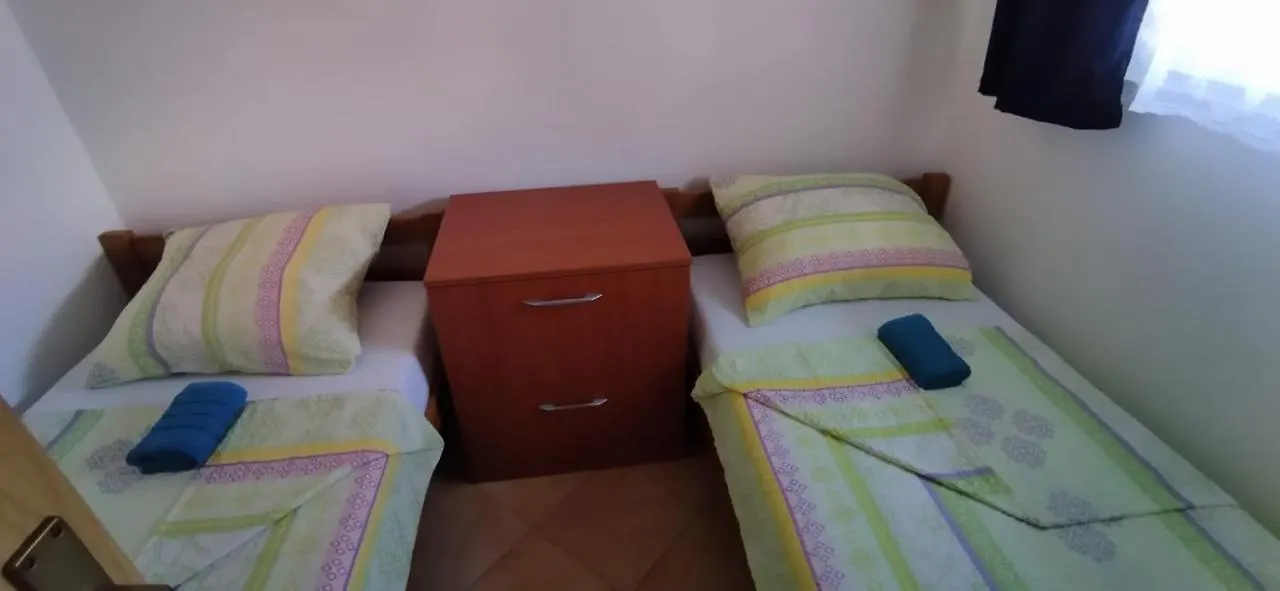 Apartments Natasa Vir Croatia