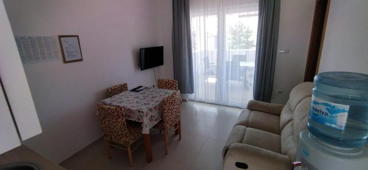 Apartments Natasa Vir