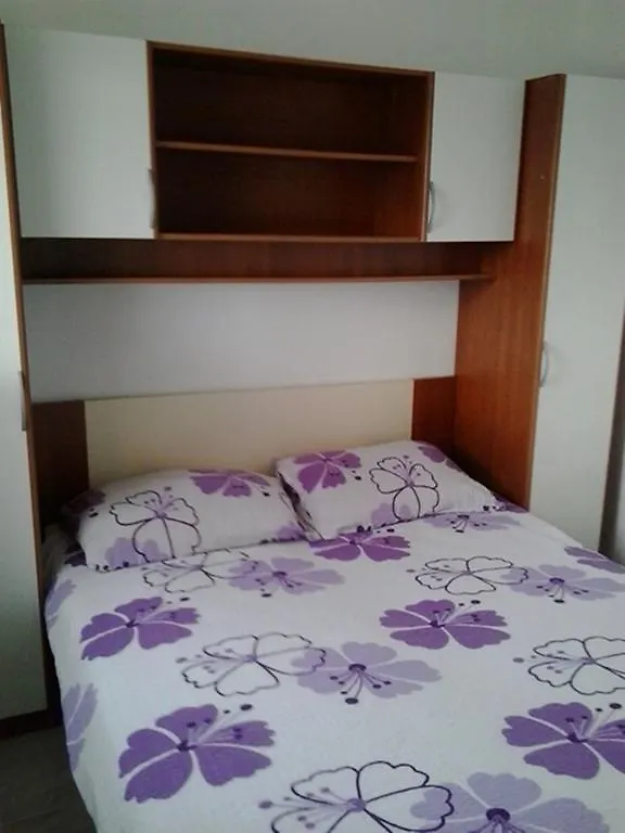 Apartments Natasa Vir Croatia