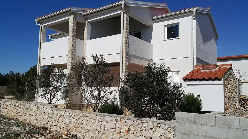 Apartments Natasa Vir Croatia